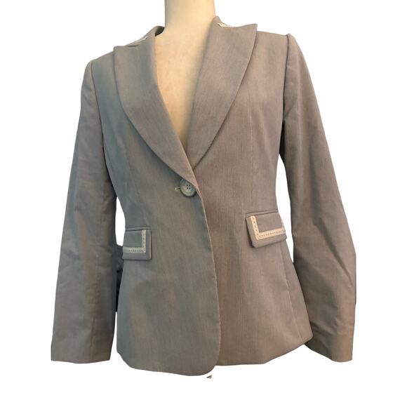 Tahari Women's Gray Pinstriped Pantsuit Set, Blazer and Pants, Size 6 - Picture 1 of 7